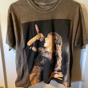 Taylor swift shirt